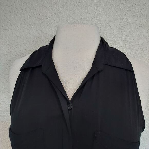 🔴3/$20 Inc Black Short Sleeve Button Top Size M - Picture 3 of 10
